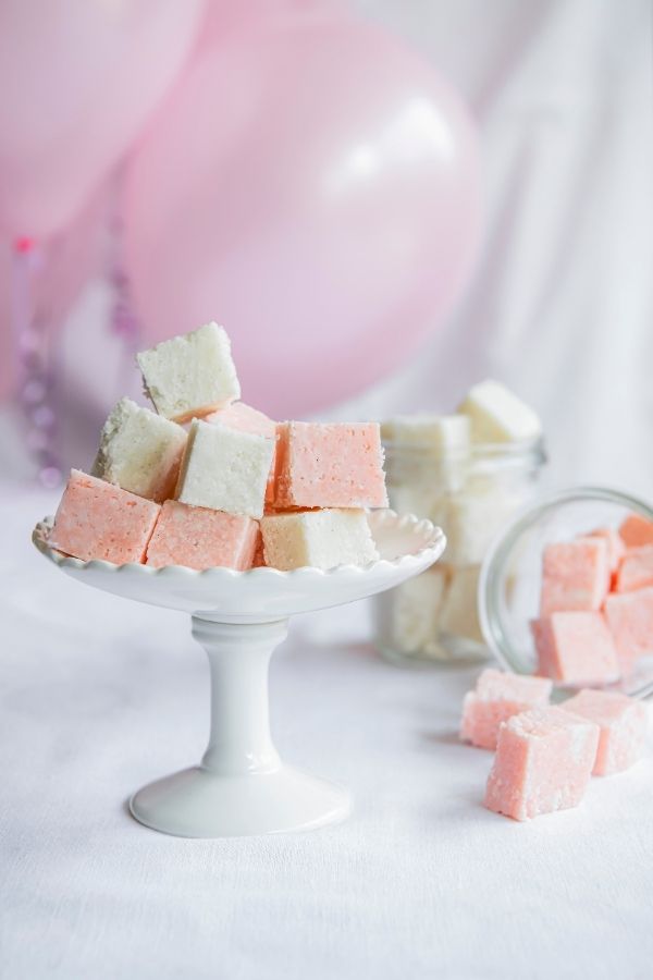 Old Fashioned Coconut Ice